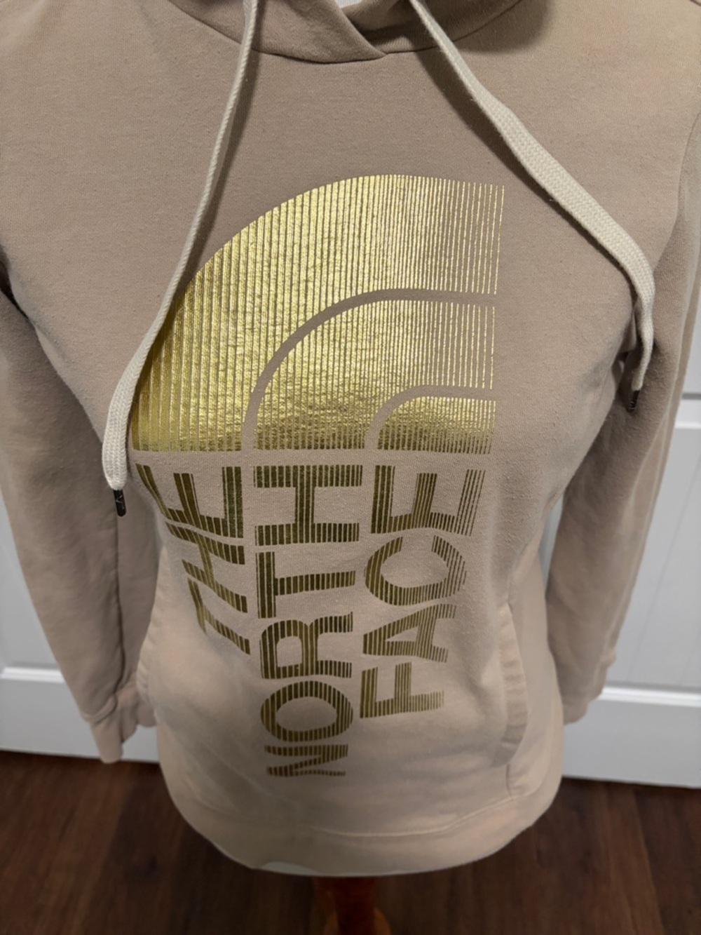 The North Face Women's Hoodie in Taupe with White Logo - Picture 5 of 5
